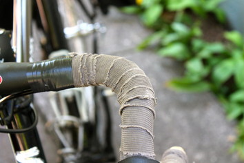 Knowing when to replace your bar tape