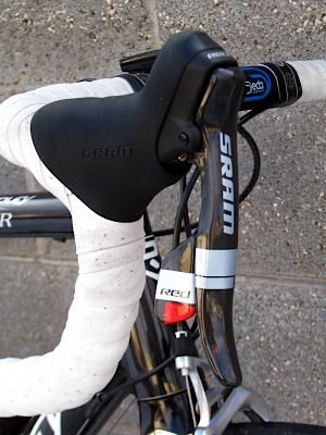 SRAM Red shifter and hydraulic brakes
