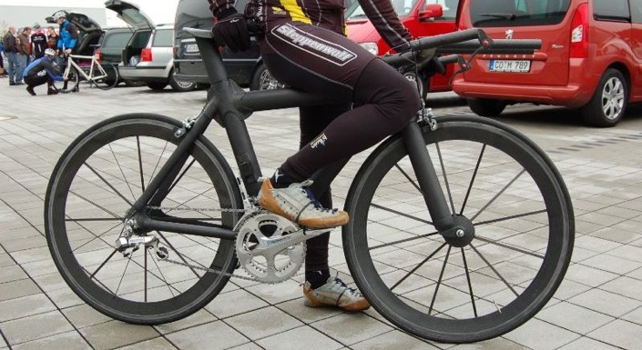 tt handlebars on road bike