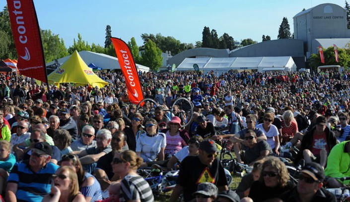 Big crowd at a cycling race day in Lake Taupo, NZ