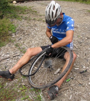 Chainging bike tire