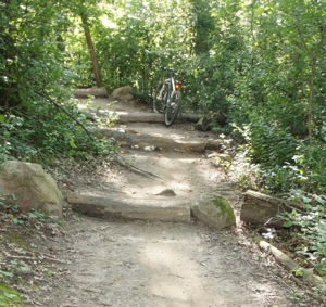 Mountain Trail Ledge