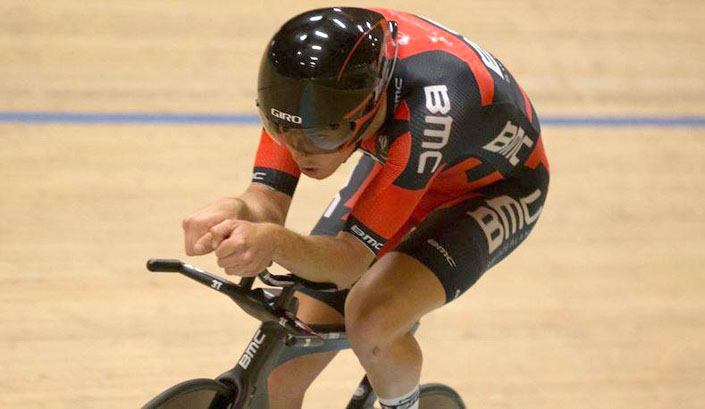 Rohan Dennis on his way to the Hour Record