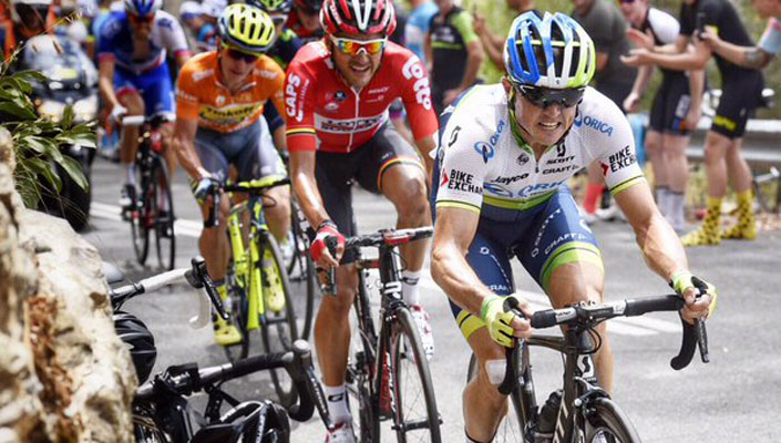 Gerrans dragging the peloton through the KOM en route to today's win