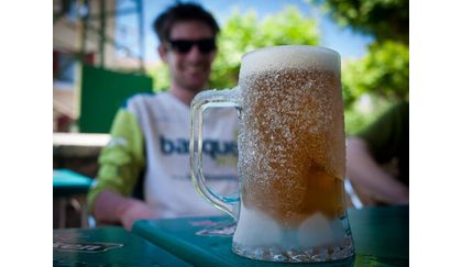 Grab a beer and swap stories at the end of your bike park day - via basquemtb.com