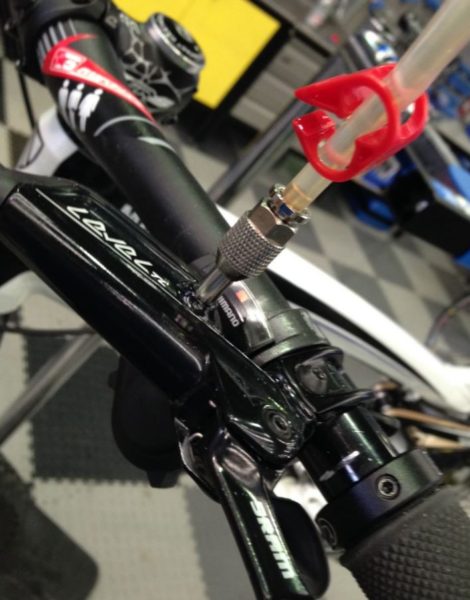 SRAM brakes – bleed just the lever
