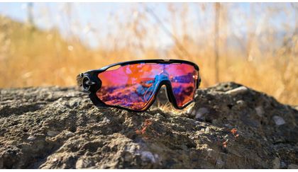 Oakley Jawbreaker PRIZM Trail sunglasses
