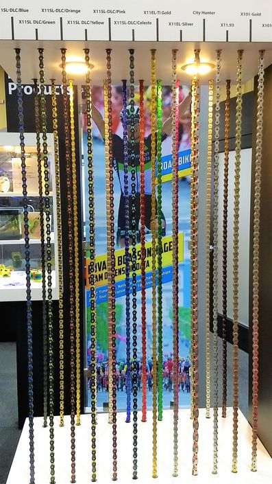 KMC chains in many colors