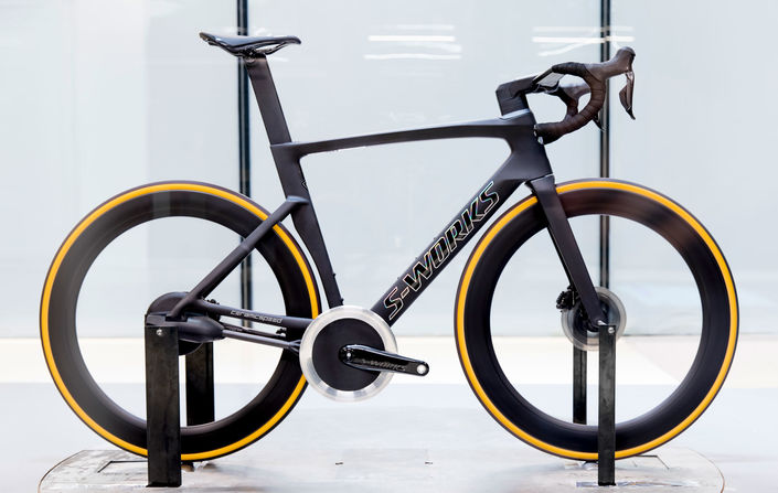 Specialized Venge outfitted with CeramicSpeed's Driven — the most aerodynamic road bike?